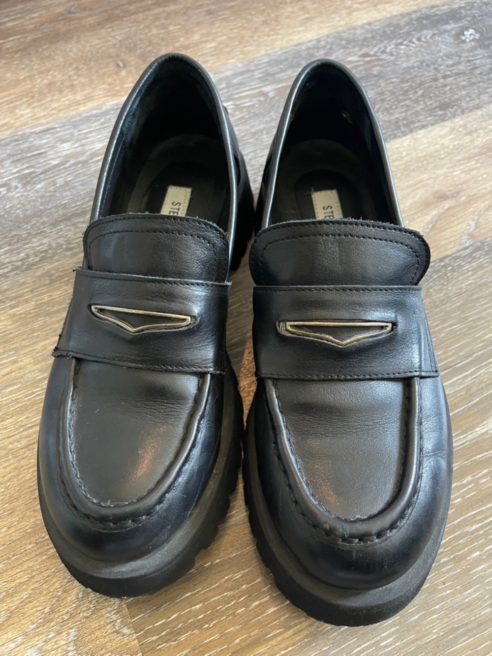 Steve Madden Lawrence Black Leather Lug-Sole Penny Loafers Y2K - Picture 6 of 8